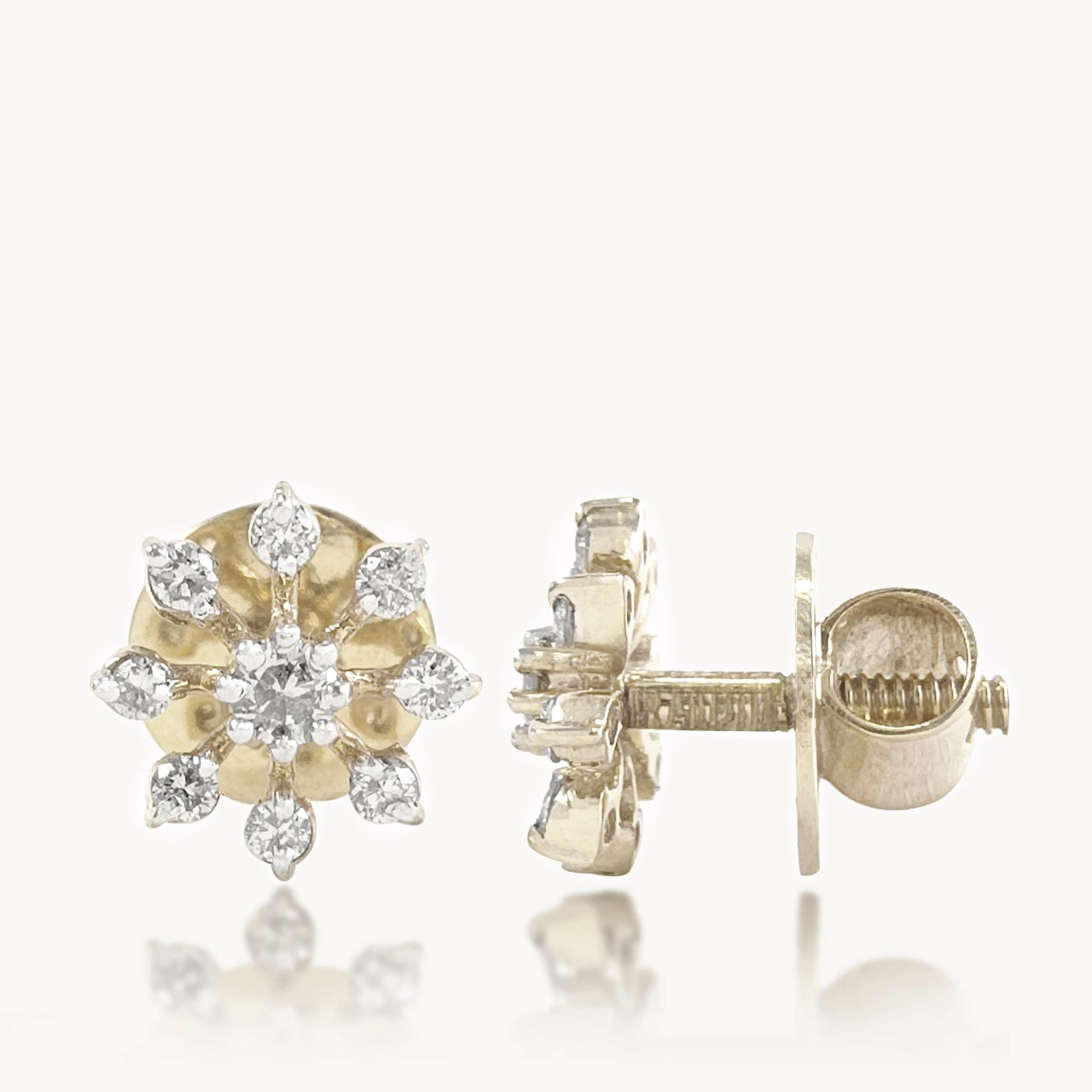 8 Petals Diamond Stud Earrings
