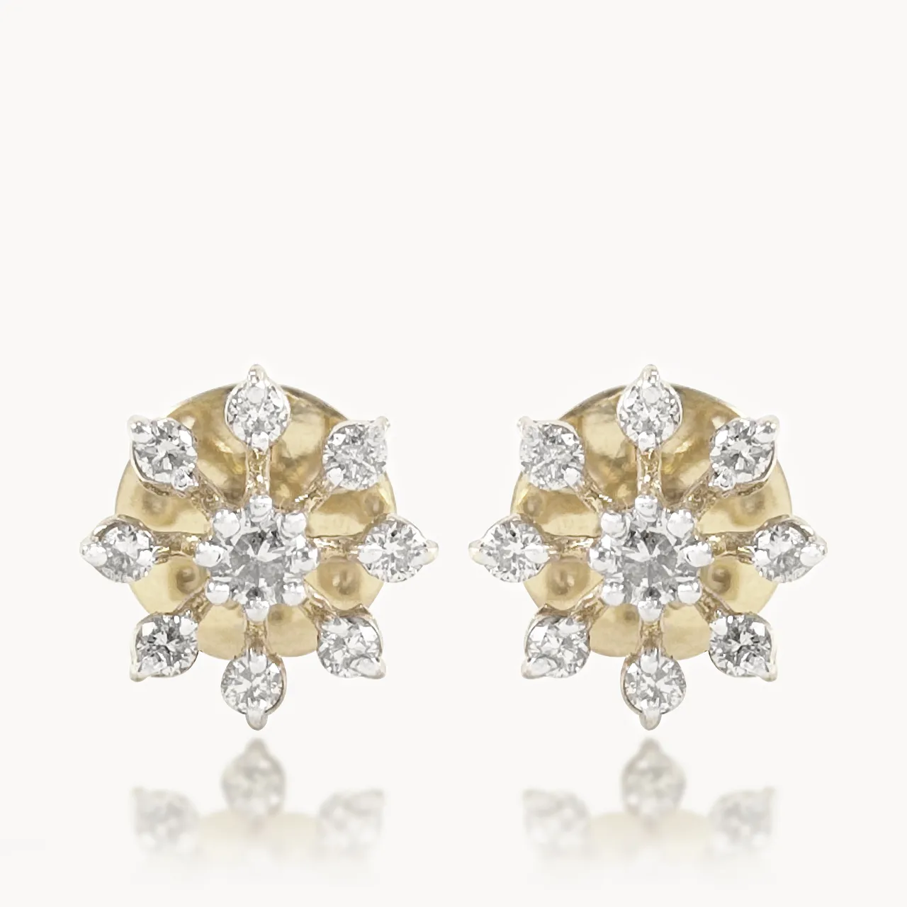 8 Petals Diamond Stud Earrings