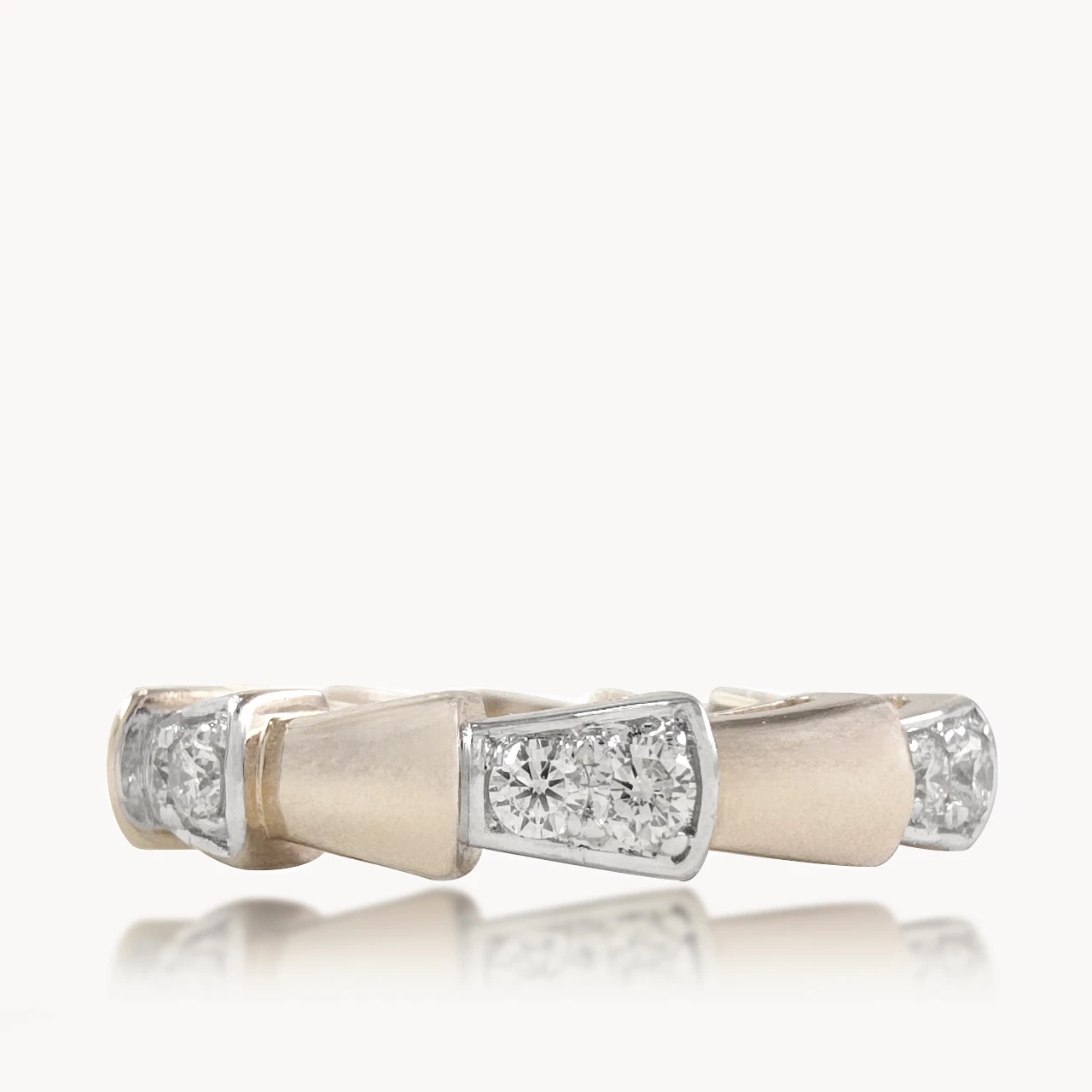 Caelia Triangular Designer Diamond Band