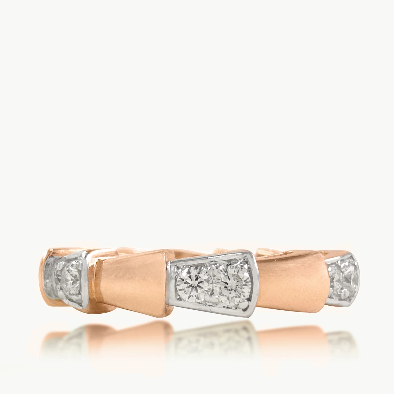 Caelia Triangular Designer Diamond Band