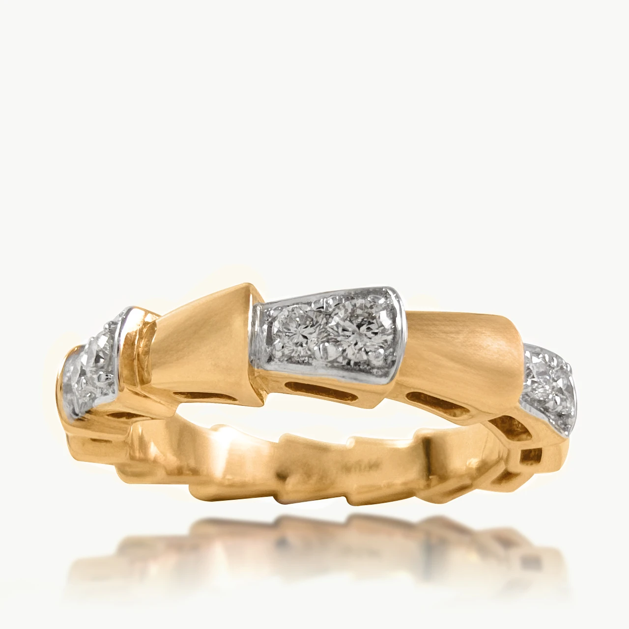 Caelia Triangular Designer Diamond Band