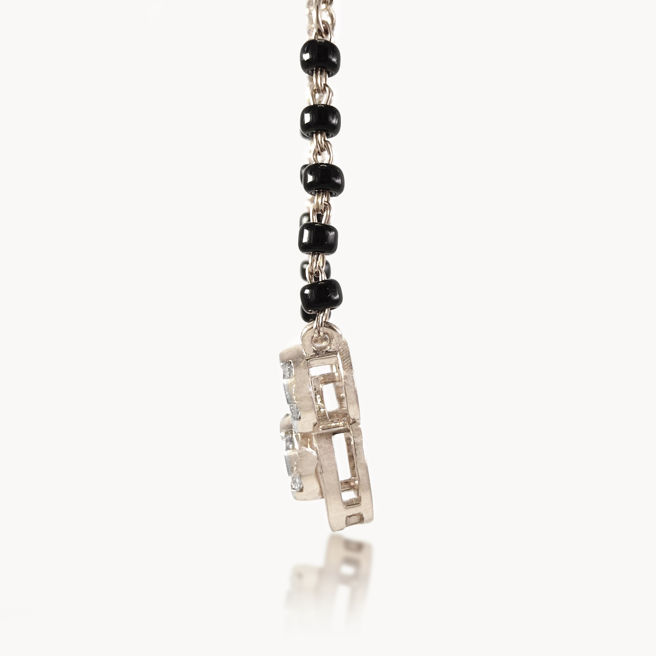 Orniva Diamond Mangalsutra