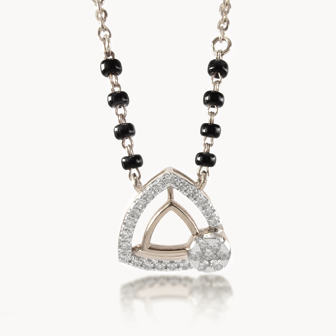 Orniva Diamond Mangalsutra