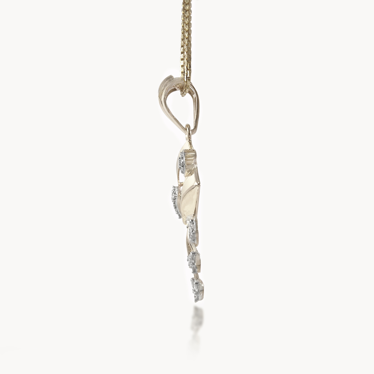 Abel Round Diamond Office Wear Pendant