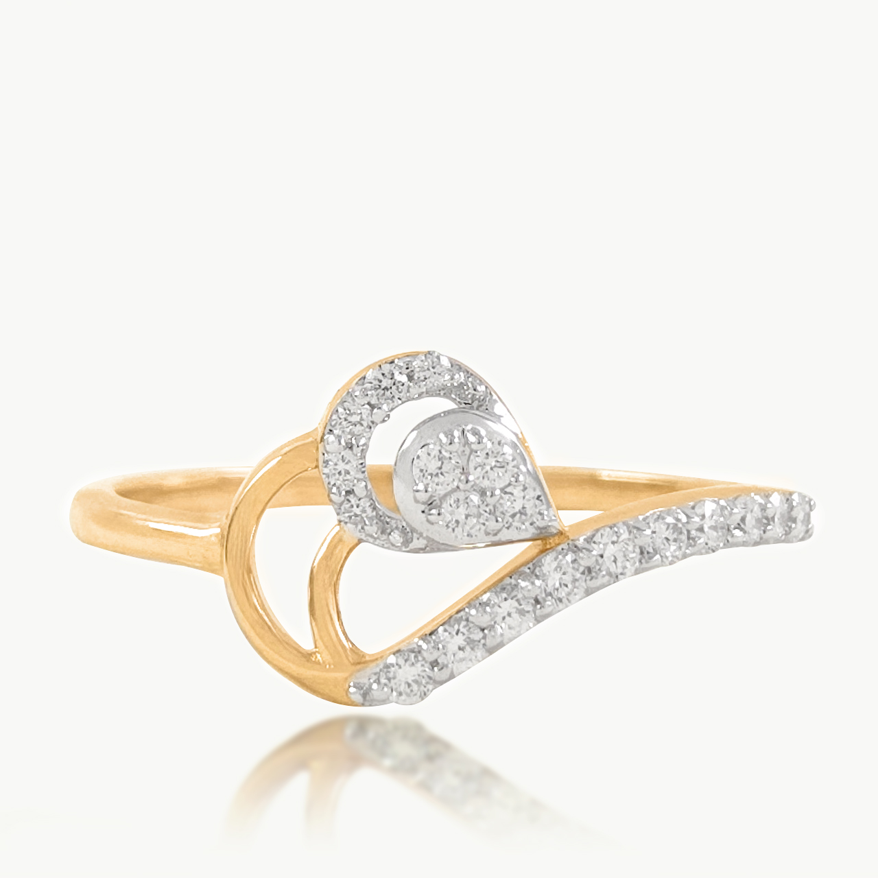 Minimal Heart Diamond Promise Ring