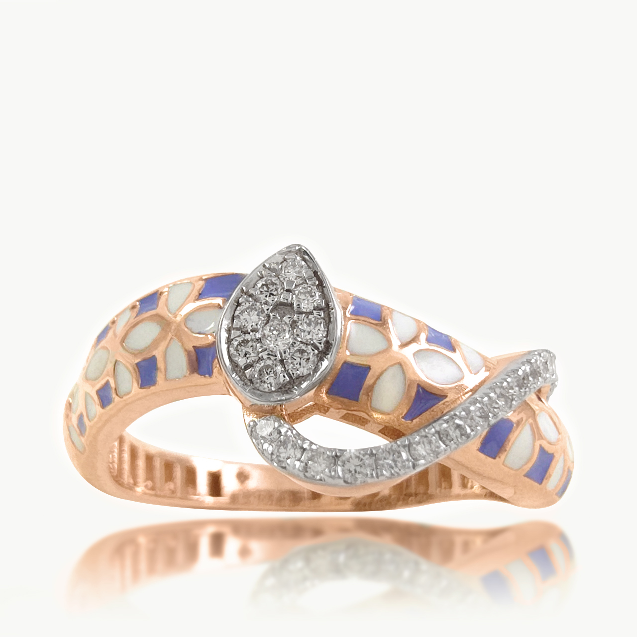Serene Swirl Diamond Ring