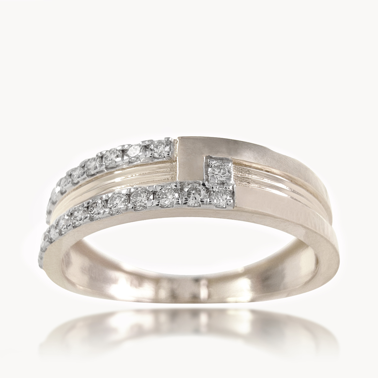Horizon Diamond Ring For Her