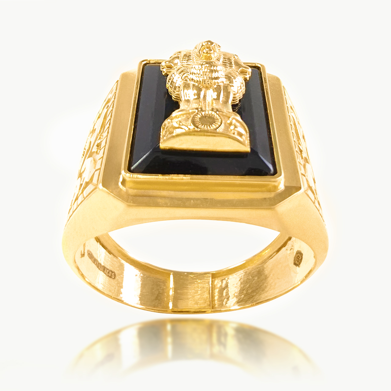 Rajmudra Plain Gold Ring