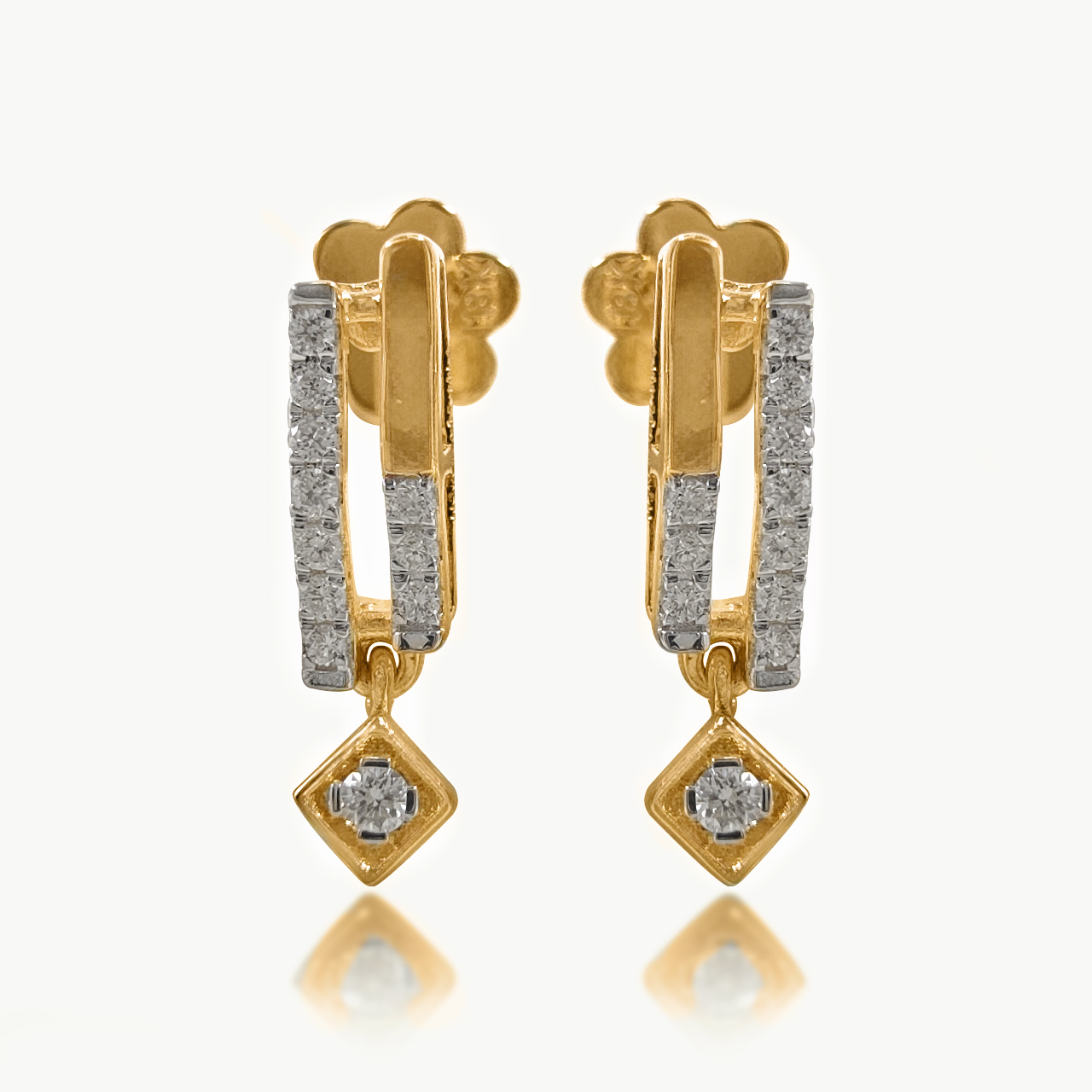 Mid Stone Diamond Earings