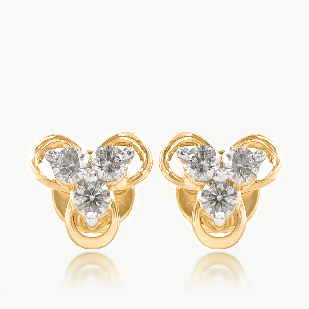 Club's Diamond Earring