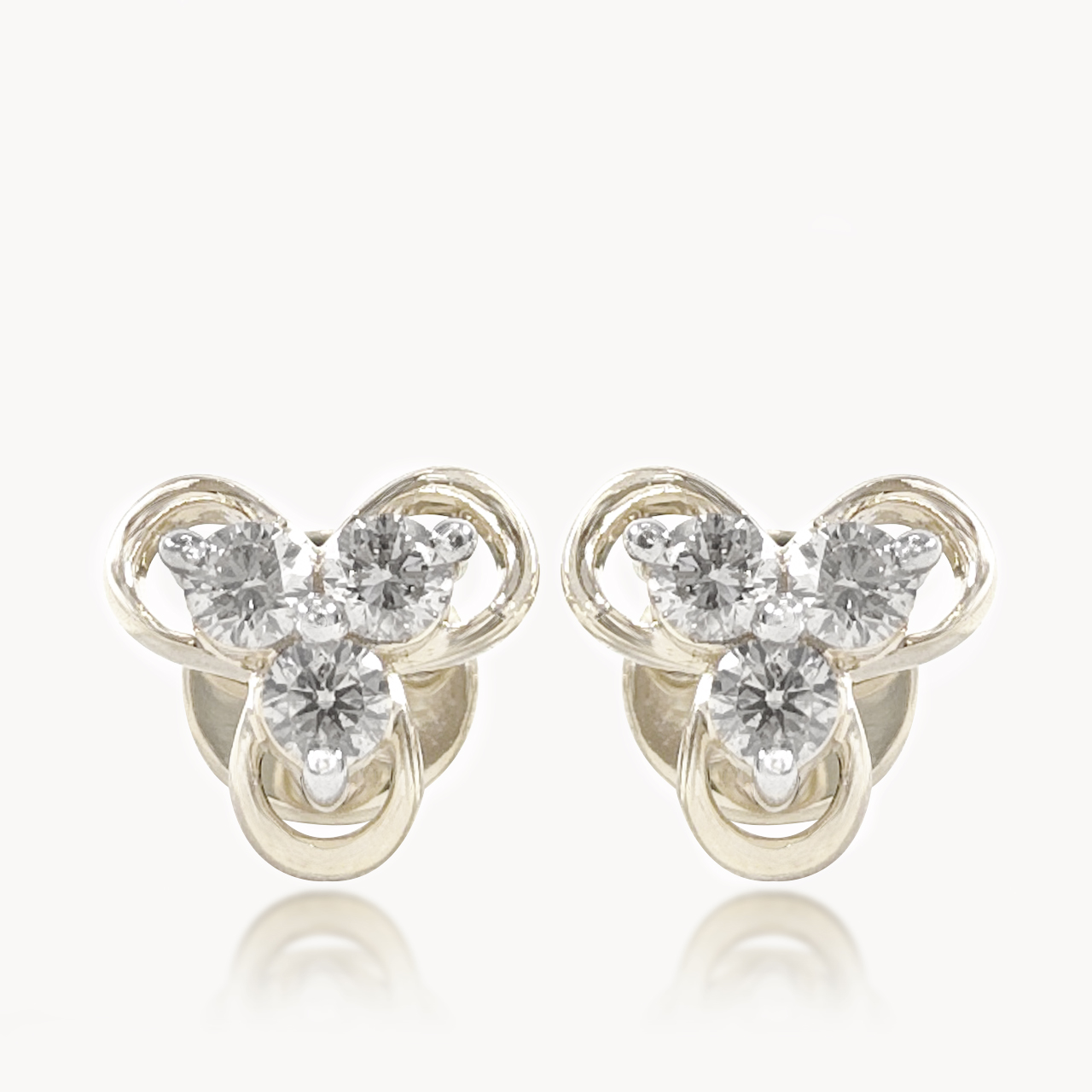 Club's Diamond Earring