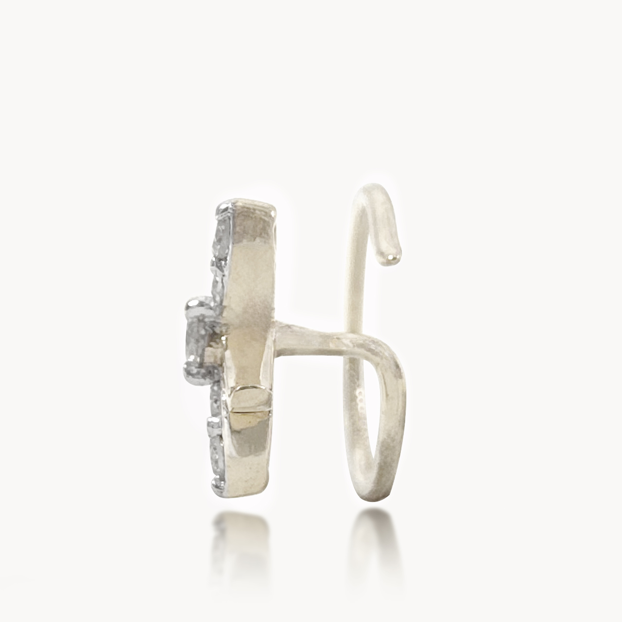 Lily Diamond Nose Pin