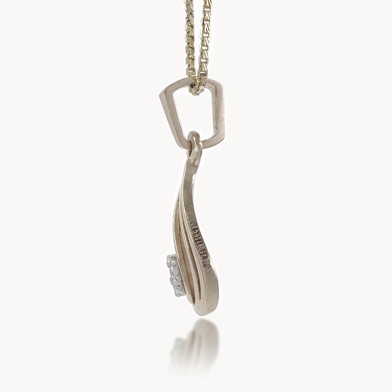 Lyric Curve Diamond Pendant