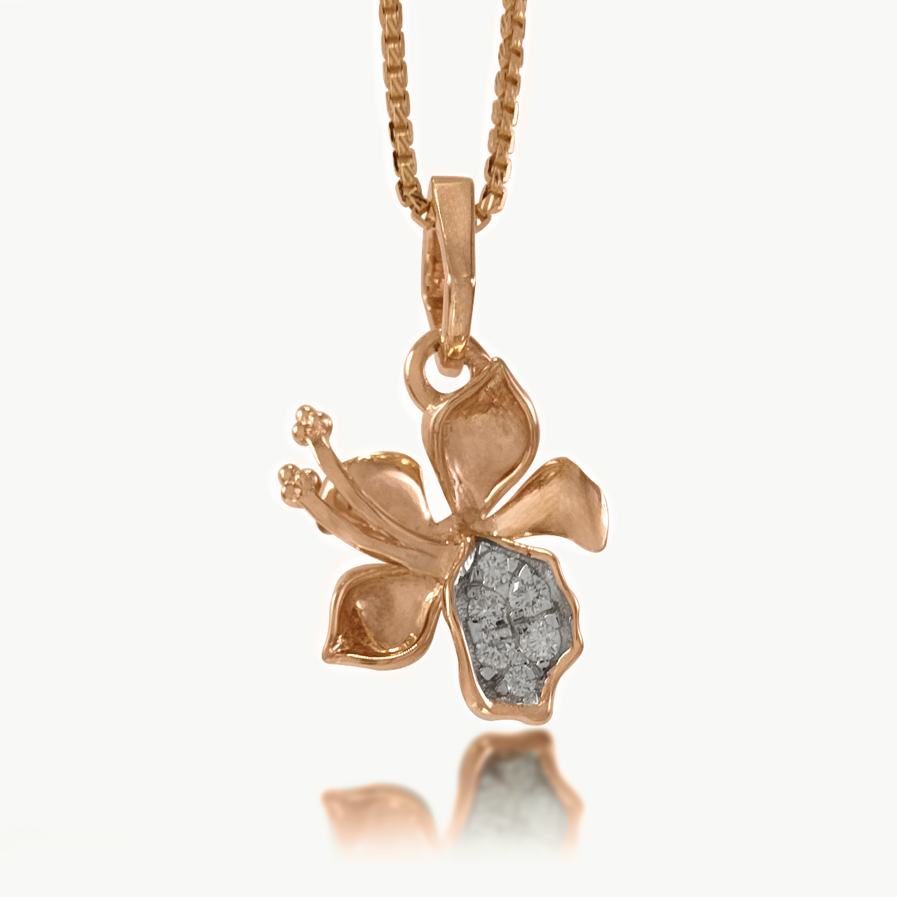 Liliy Diamond Pendant