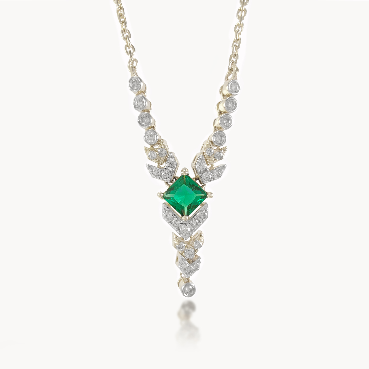 Vamp's Y Diamond Mini-Necklace