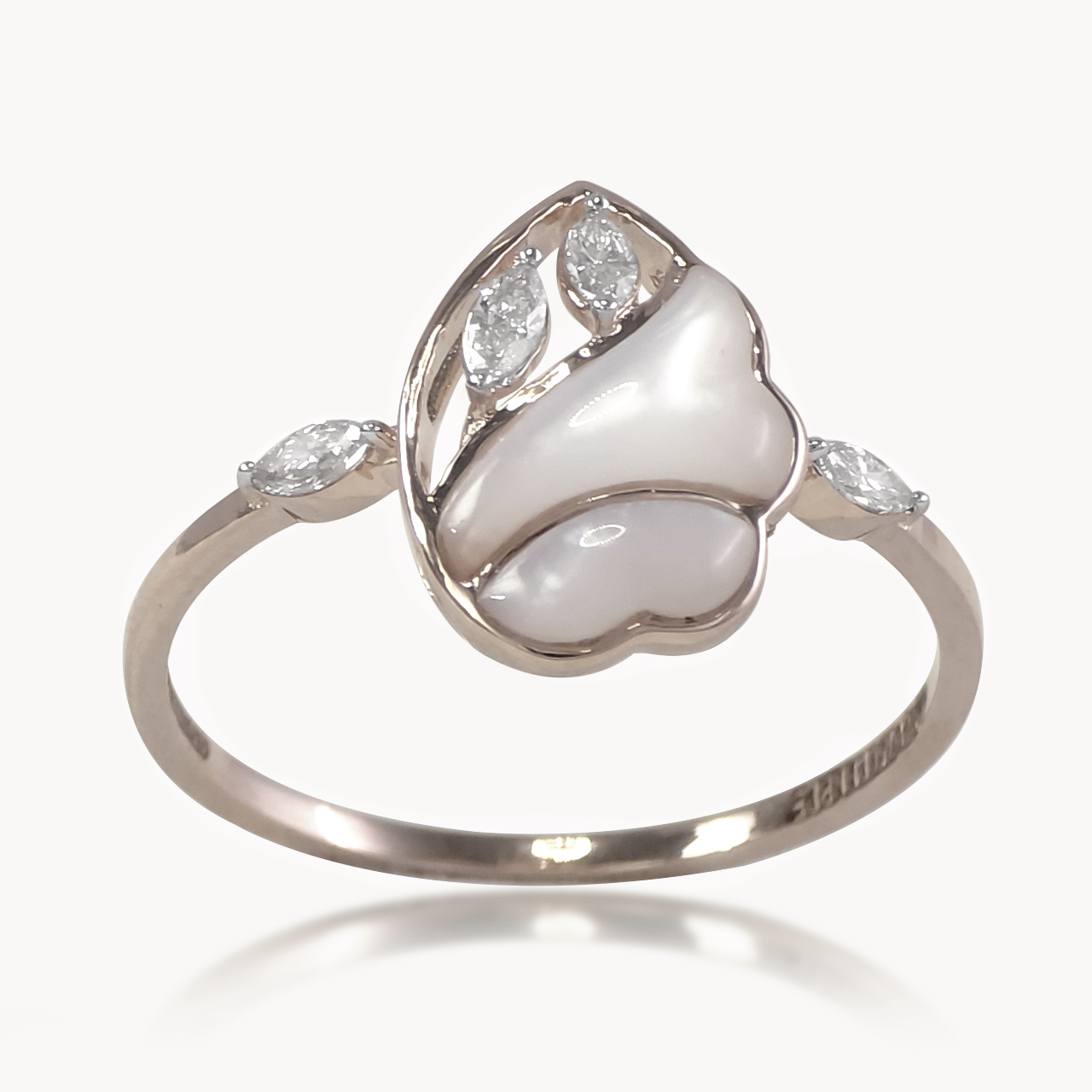 Lustrous Bloom Diamond Ring