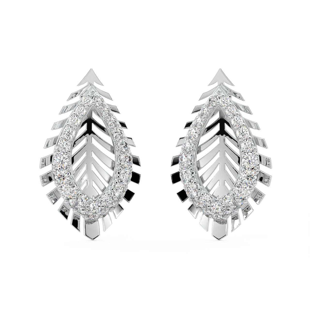 Nautia Round Diamond Stud Earrings