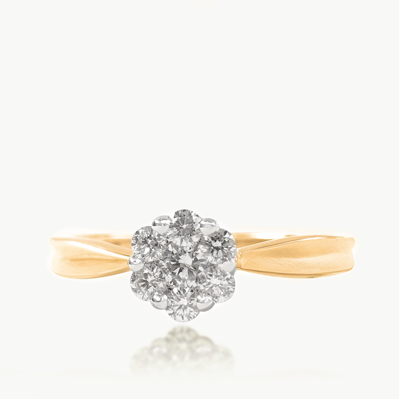 Oval shaped Diamond Ring