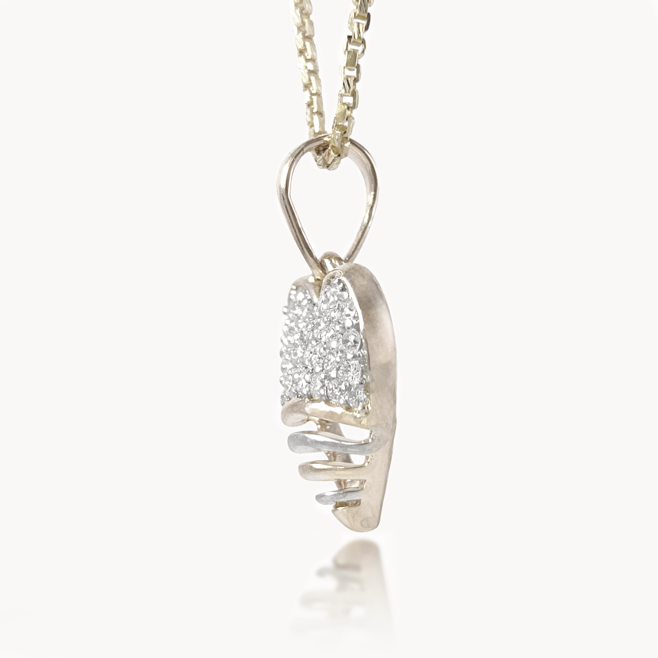 Wavy Heart Diamond Pendant