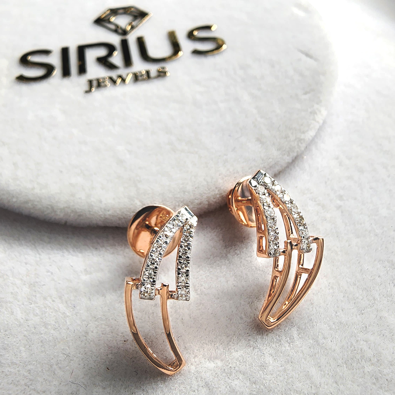 Zaffira Designer Diamond Stud Earrings