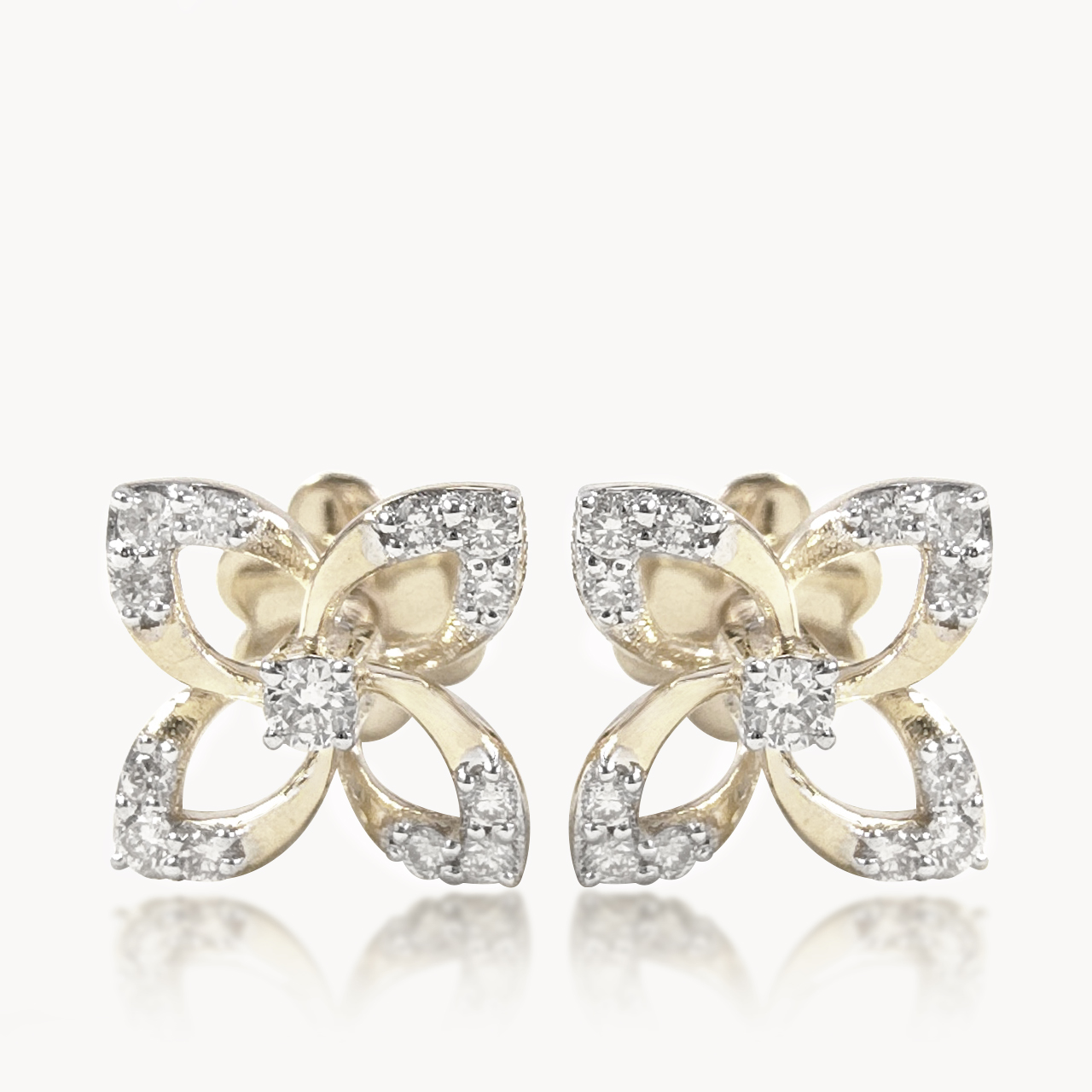 Normal Bloom Diamond studs