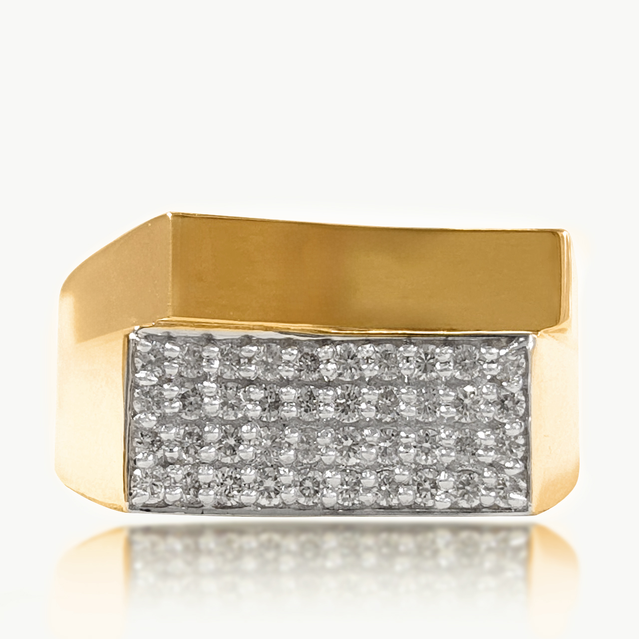 Rechead Diamond studded Ring