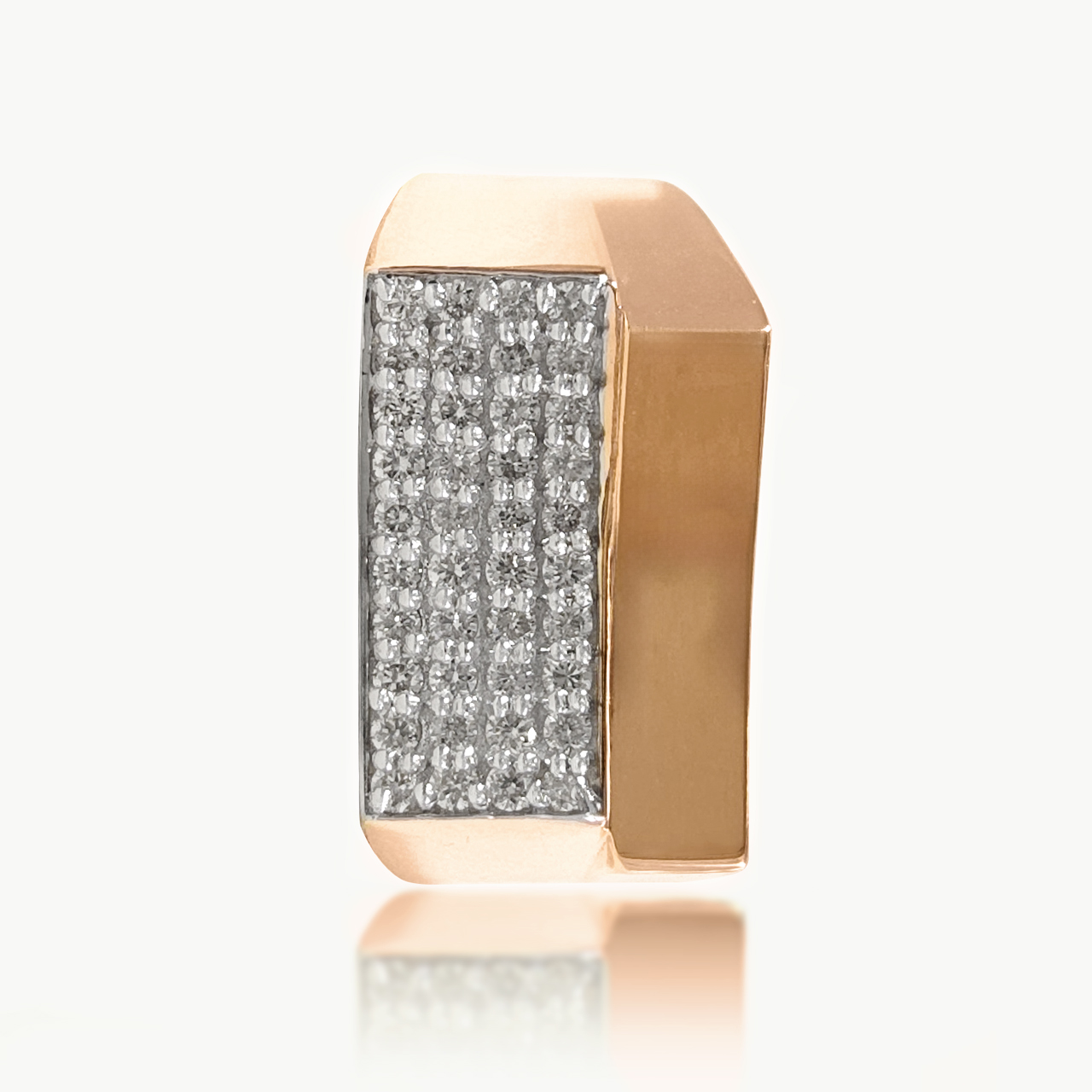 Rechead Diamond studded Ring