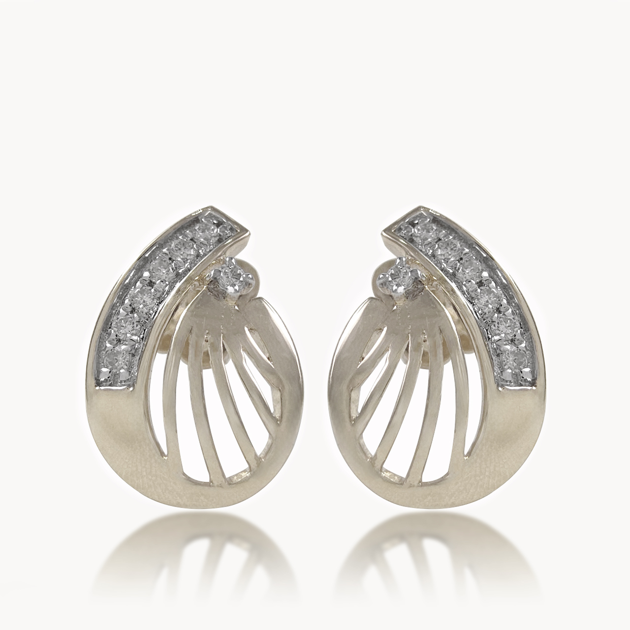 Nova Rey Dew Diamond Studs