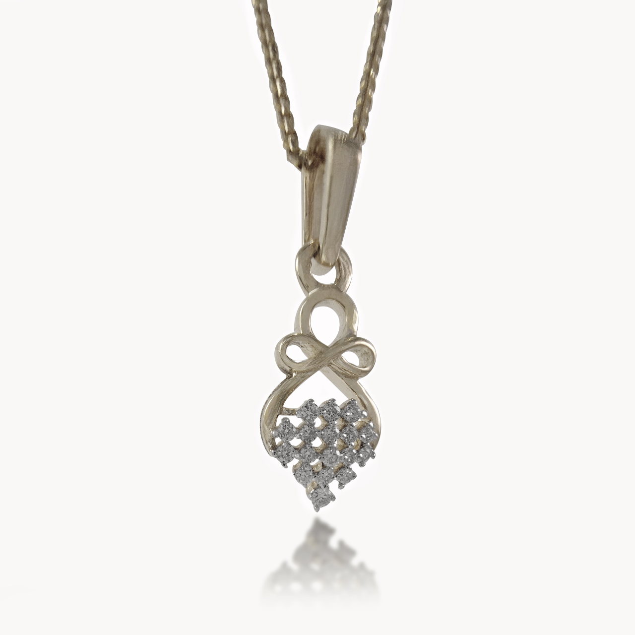 Aurika Knot Diamond Pendant