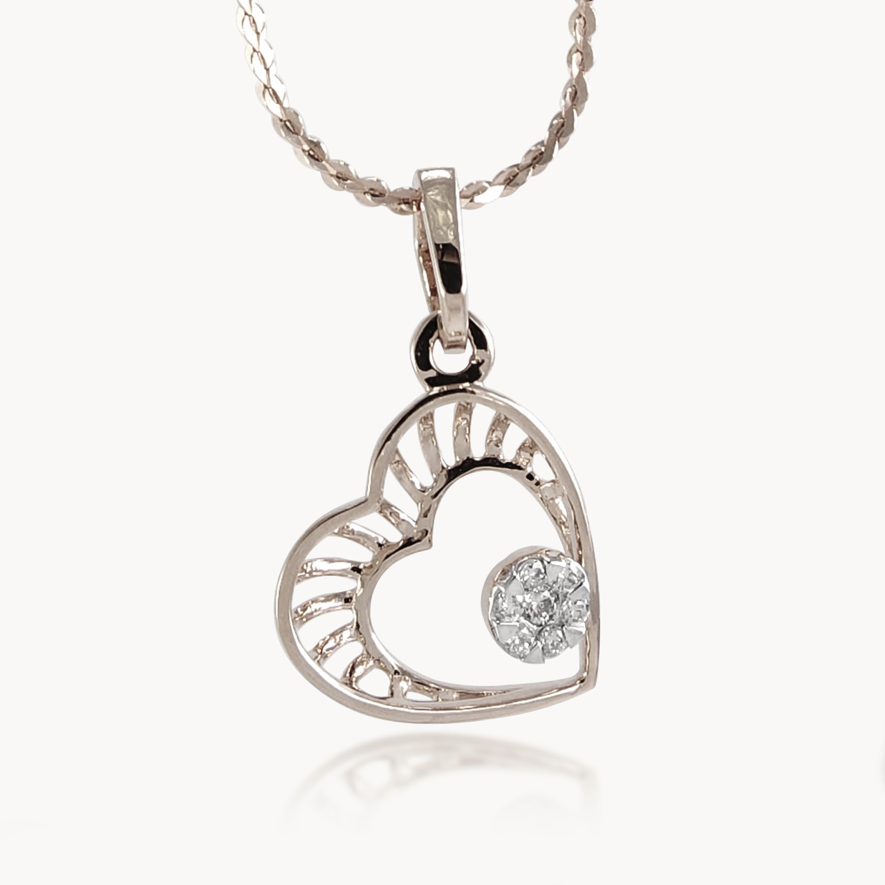 Saatvika Design Diamond Pendant