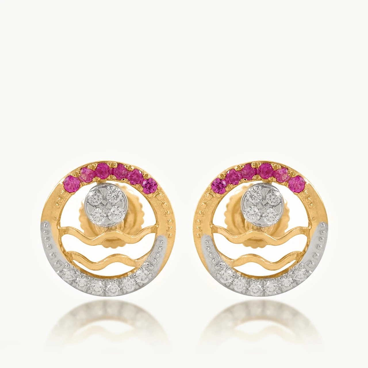 Crimson Wave Circle Diamond  Studs