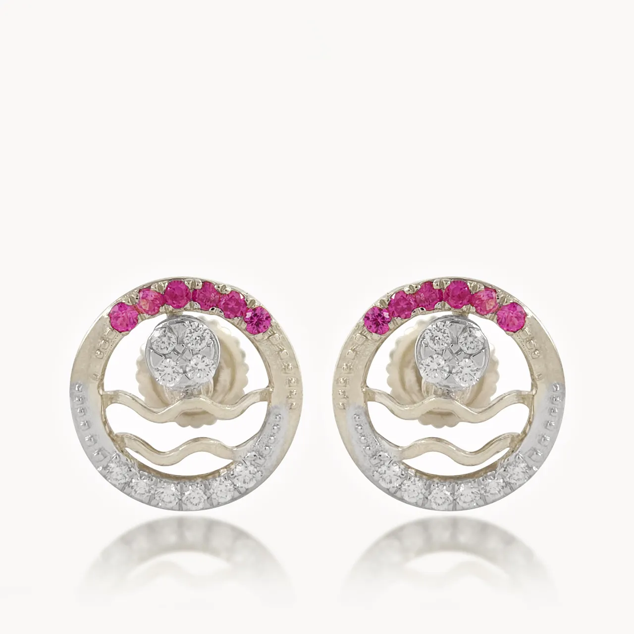 Crimson Wave Circle Diamond  Studs