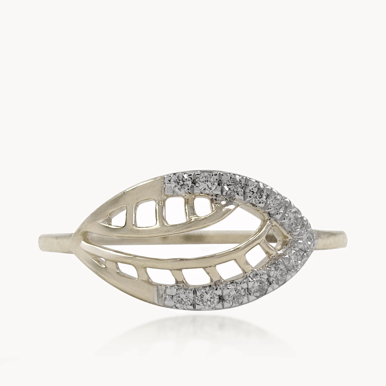 Diamond Leaf Dainty Ring