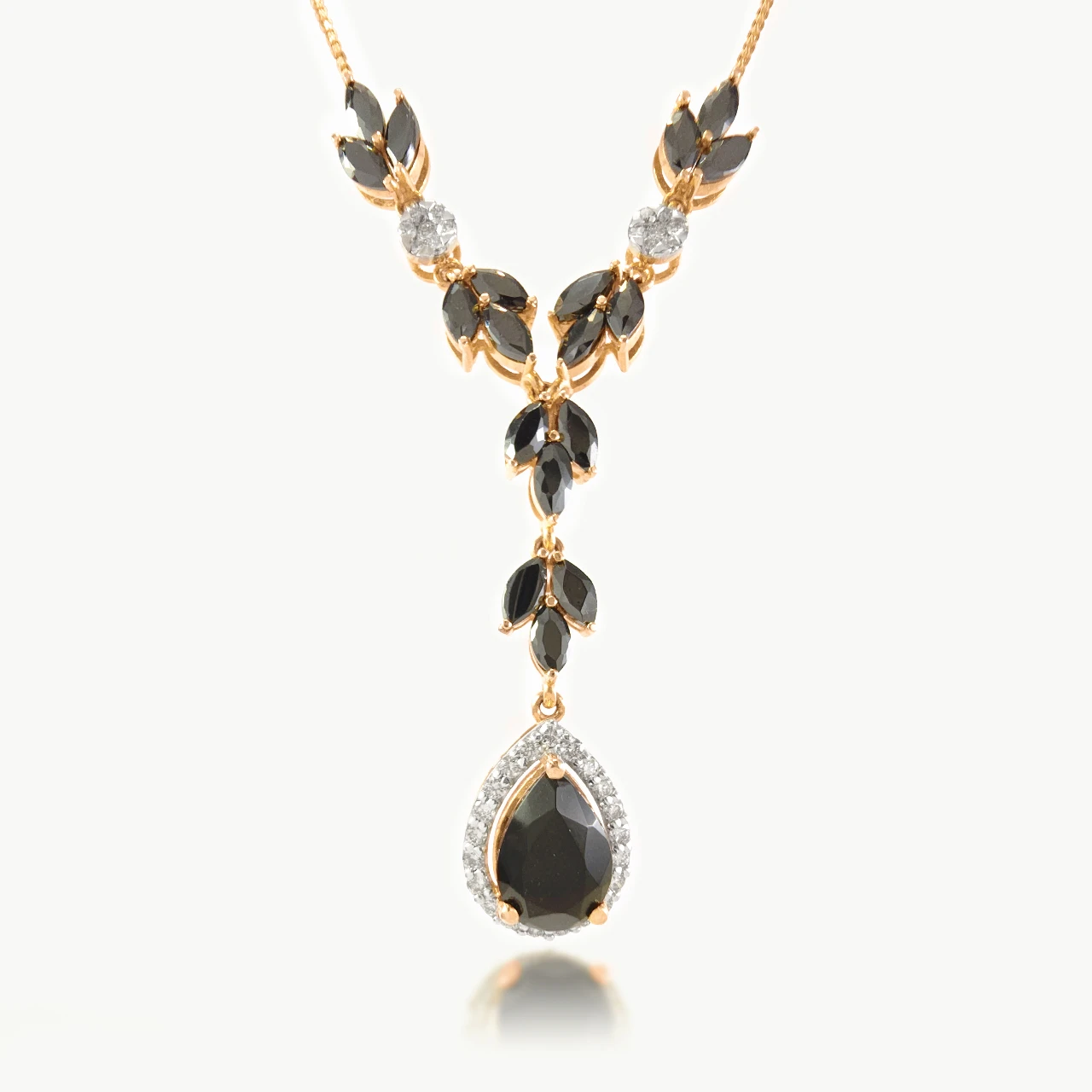 Diamond Mini-necklace With Black Onyx Stone