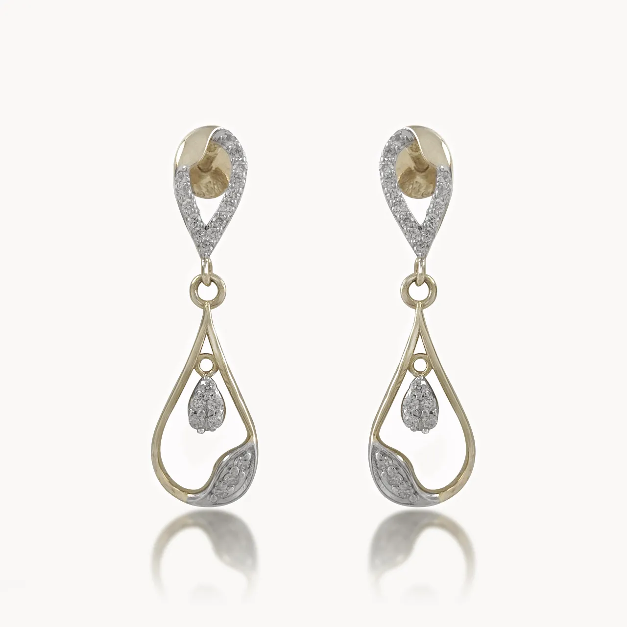 Droplet Design Diamond Earring
