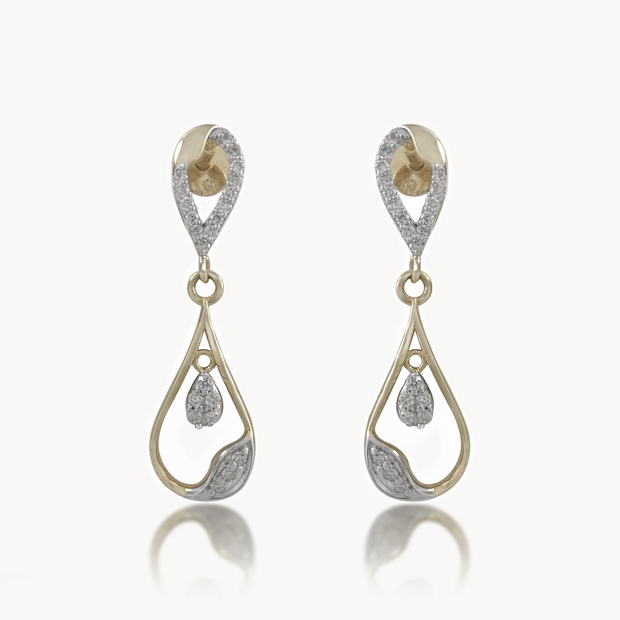 Droplet Design Diamond Earring