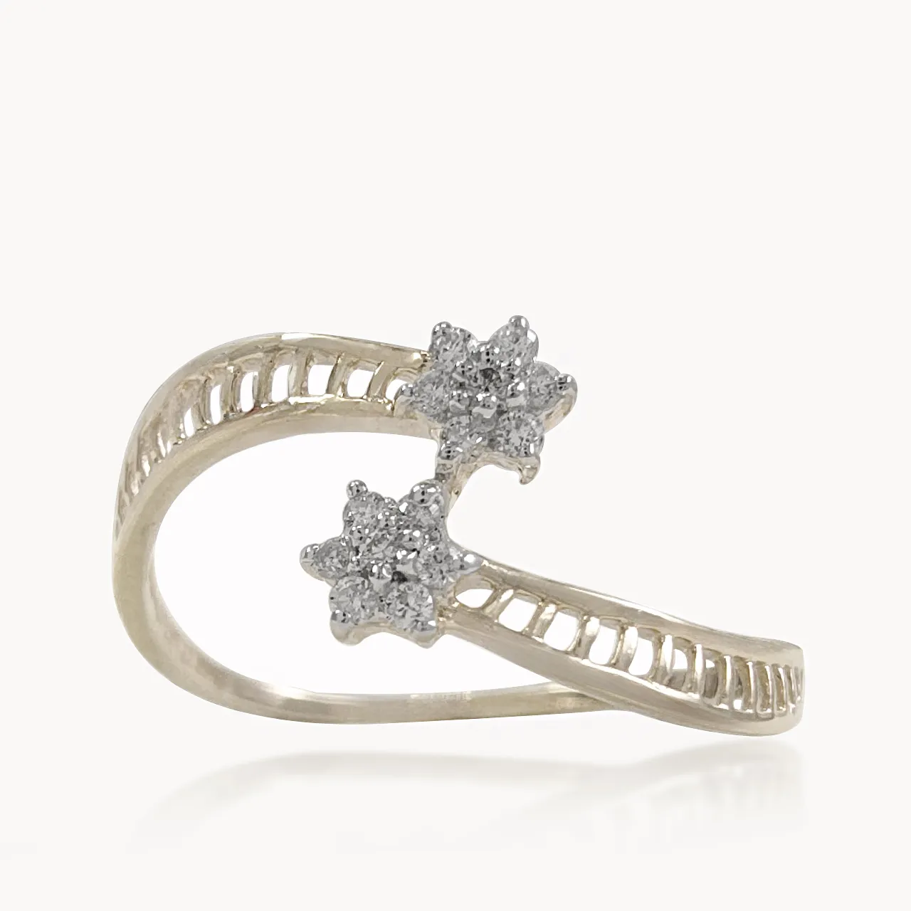 Dual Diamod Flower Ring