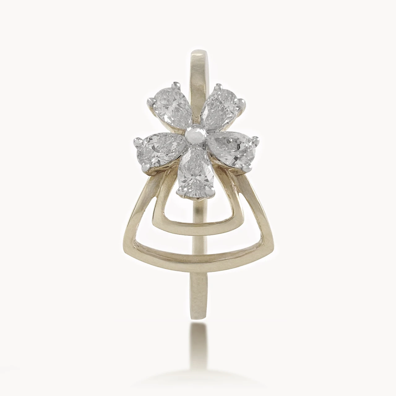 Flower Head Design Diamond Ring
