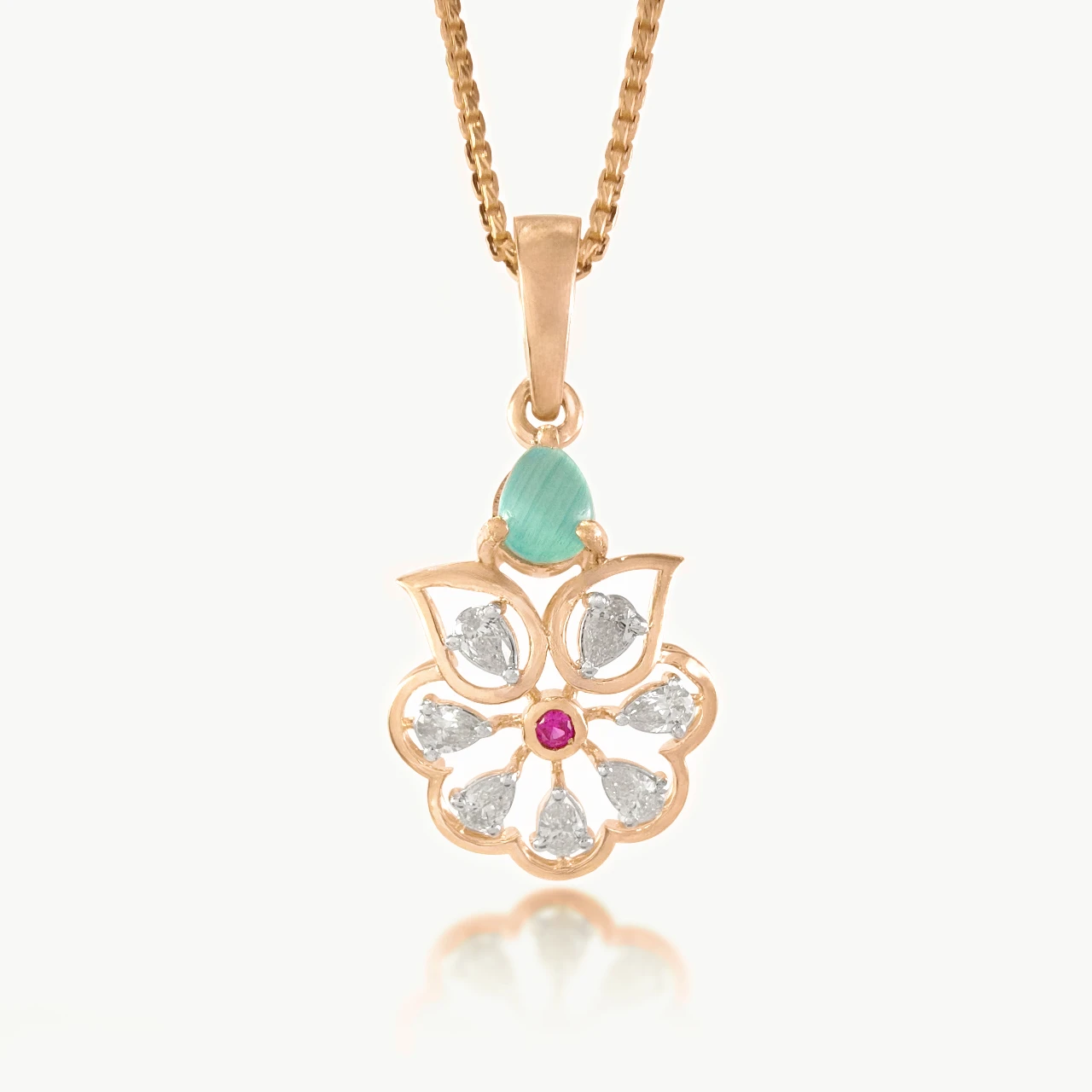 Green Roseleaf Sparkled Diamond Pendant