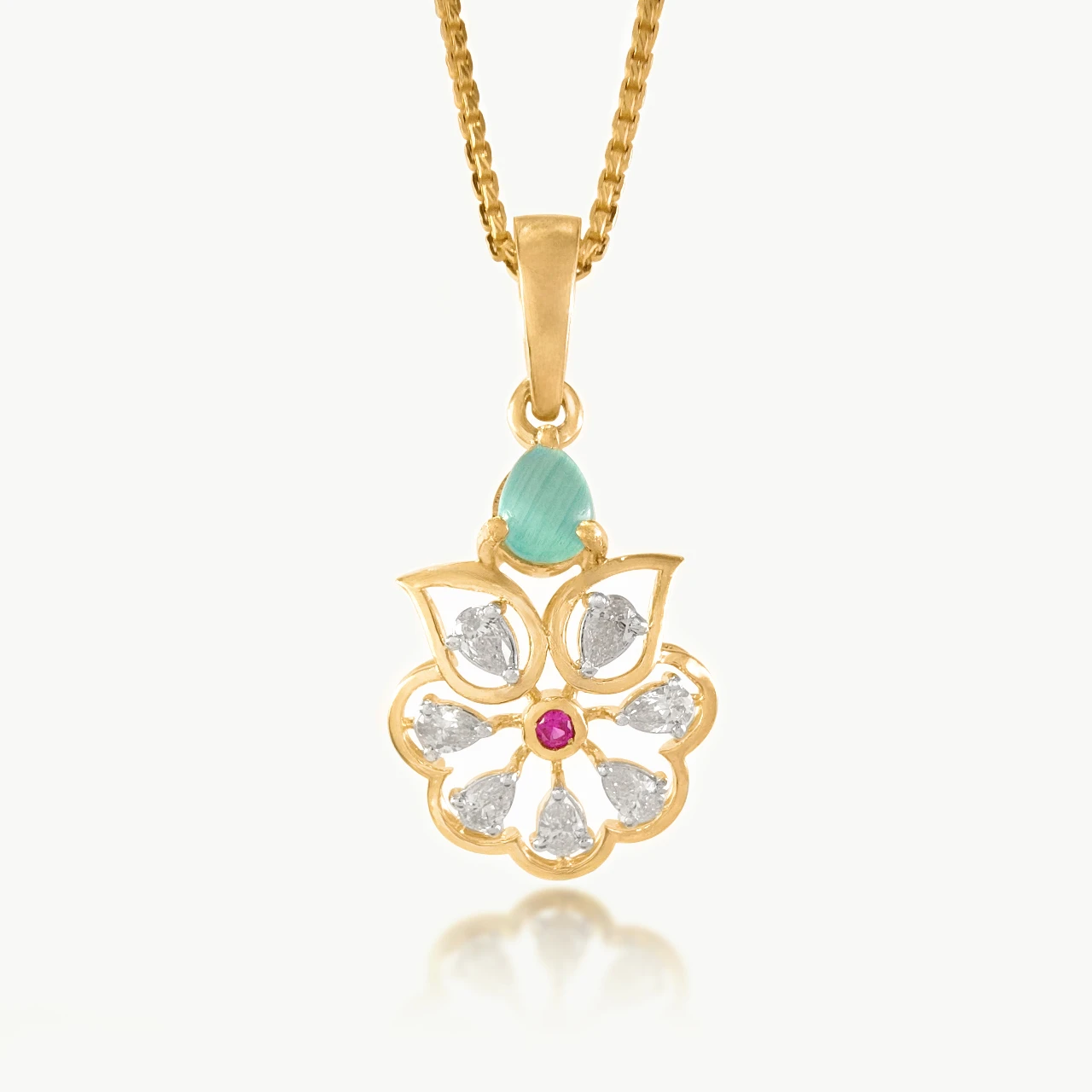 Green Roseleaf Sparkled Diamond Pendant