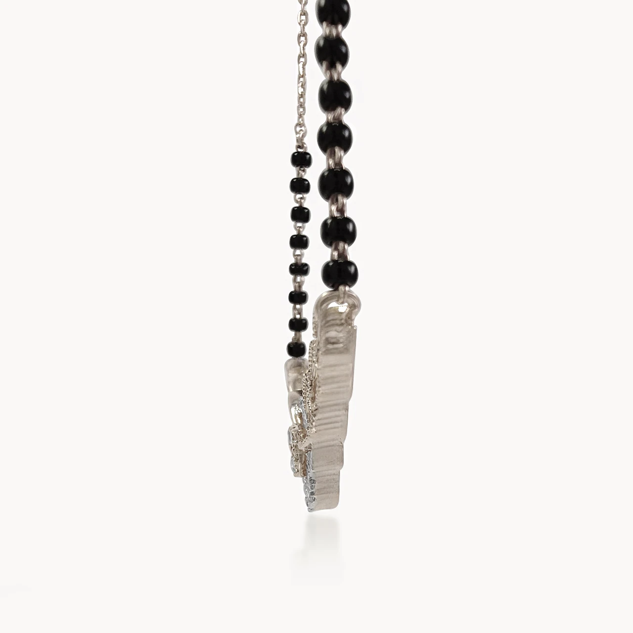 Hearts & Petals Diamond  Mangalsutra