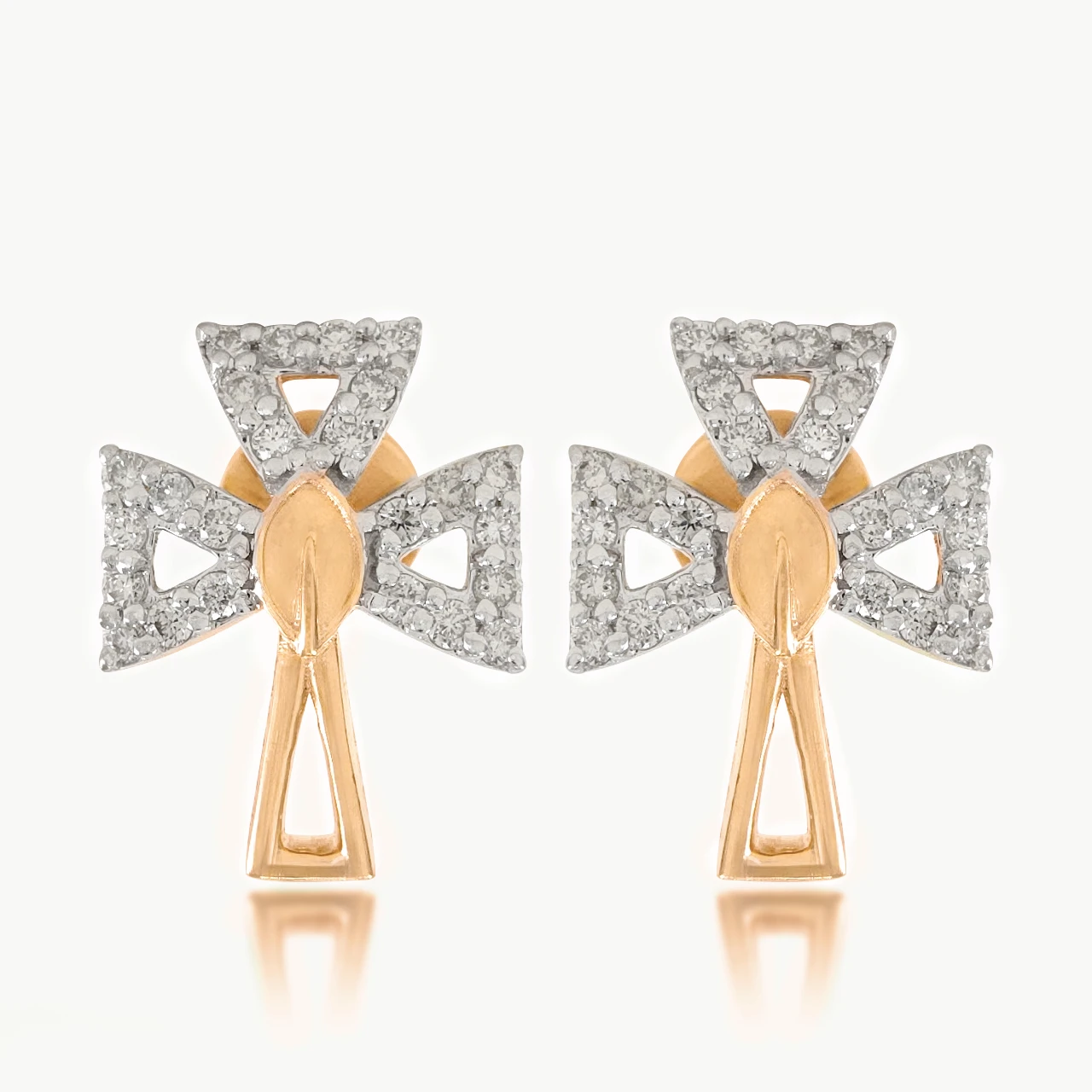 Iconic Stylish Diamond Earring