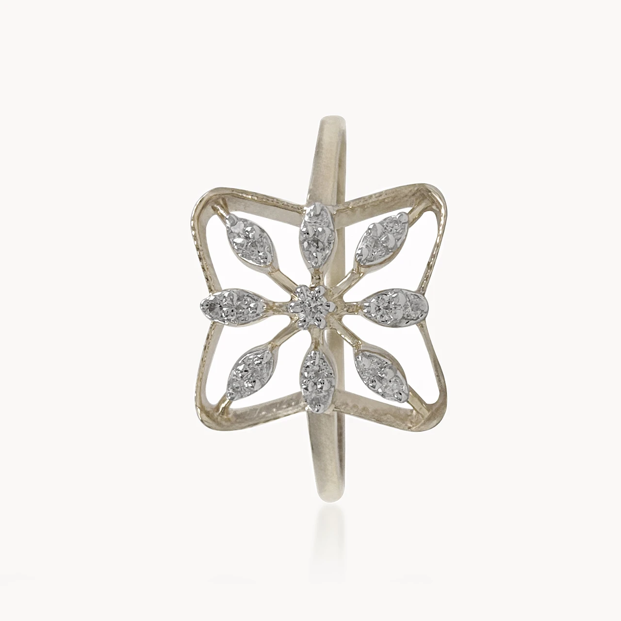 Illusional Marquise Bloom Diamond Ring
