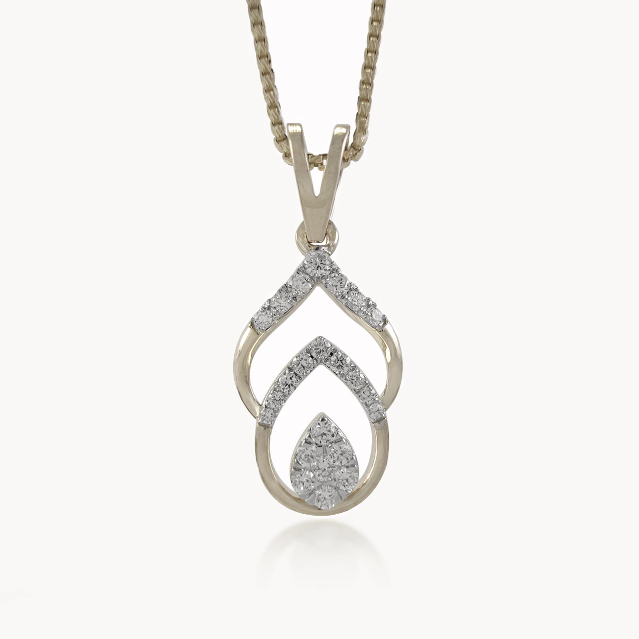 Leaflet Bond Diamond Pendant