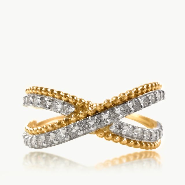 Forever Loop Diamond Engagement Ring