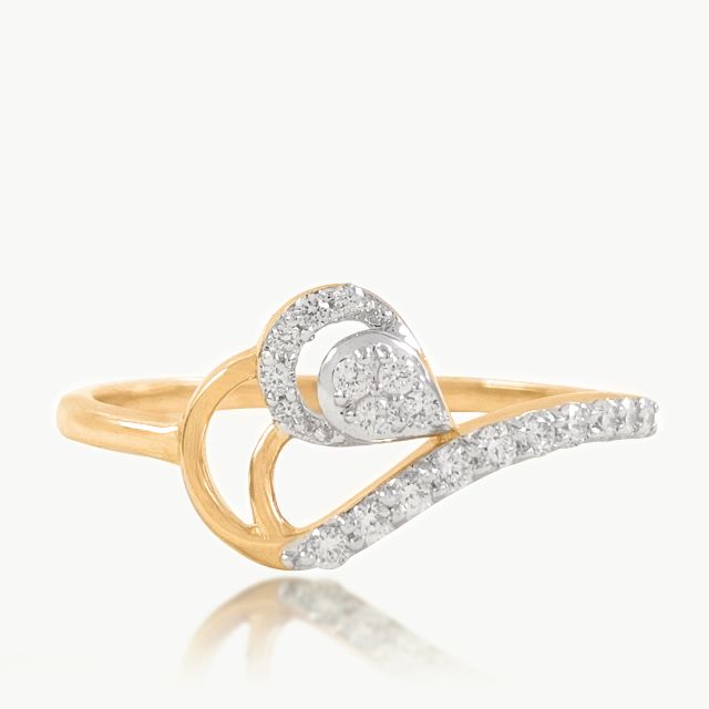 Minimal Heart Diamond Promise Ring