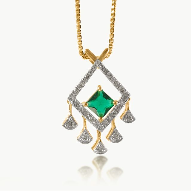 Green stone Drape Pendant