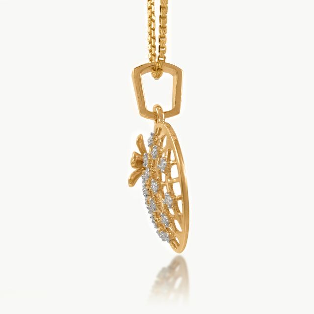 Flower Net Diamond Pendant
