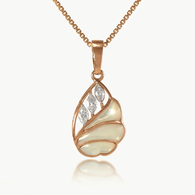 Lustrous Bloom Diamond Pendant
