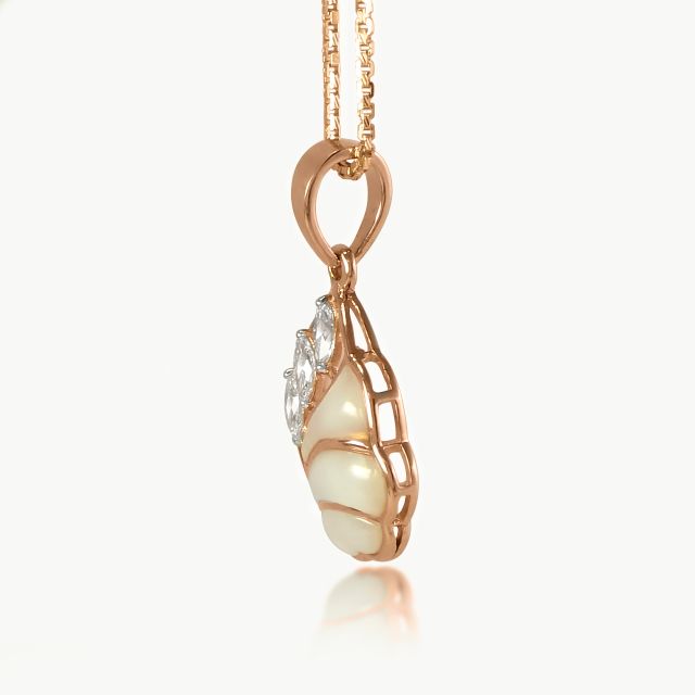 Lustrous Bloom Diamond Pendant